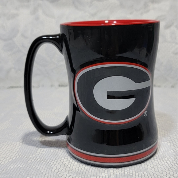 NCAA Georgia Bulldogs Black Red Embossed Cup 14oz Relief Coffee Mug Collectible - Picture 13 of 17